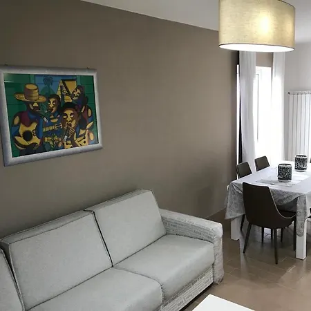5 Miles Apt Appartamento